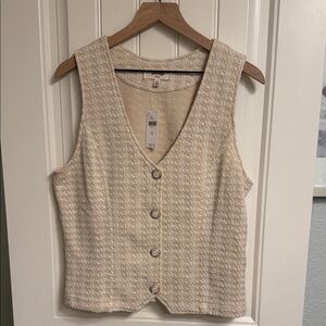 Women's Beige Houndstooth Button-Down Vest